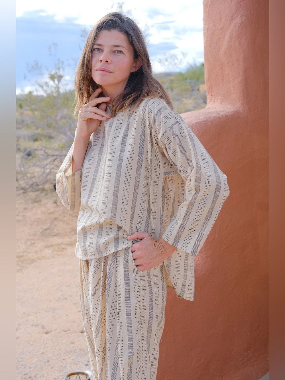 World Of Crow Everyday Top Sandstone Size Small